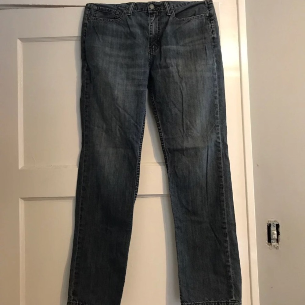 Men’s Levi jeans